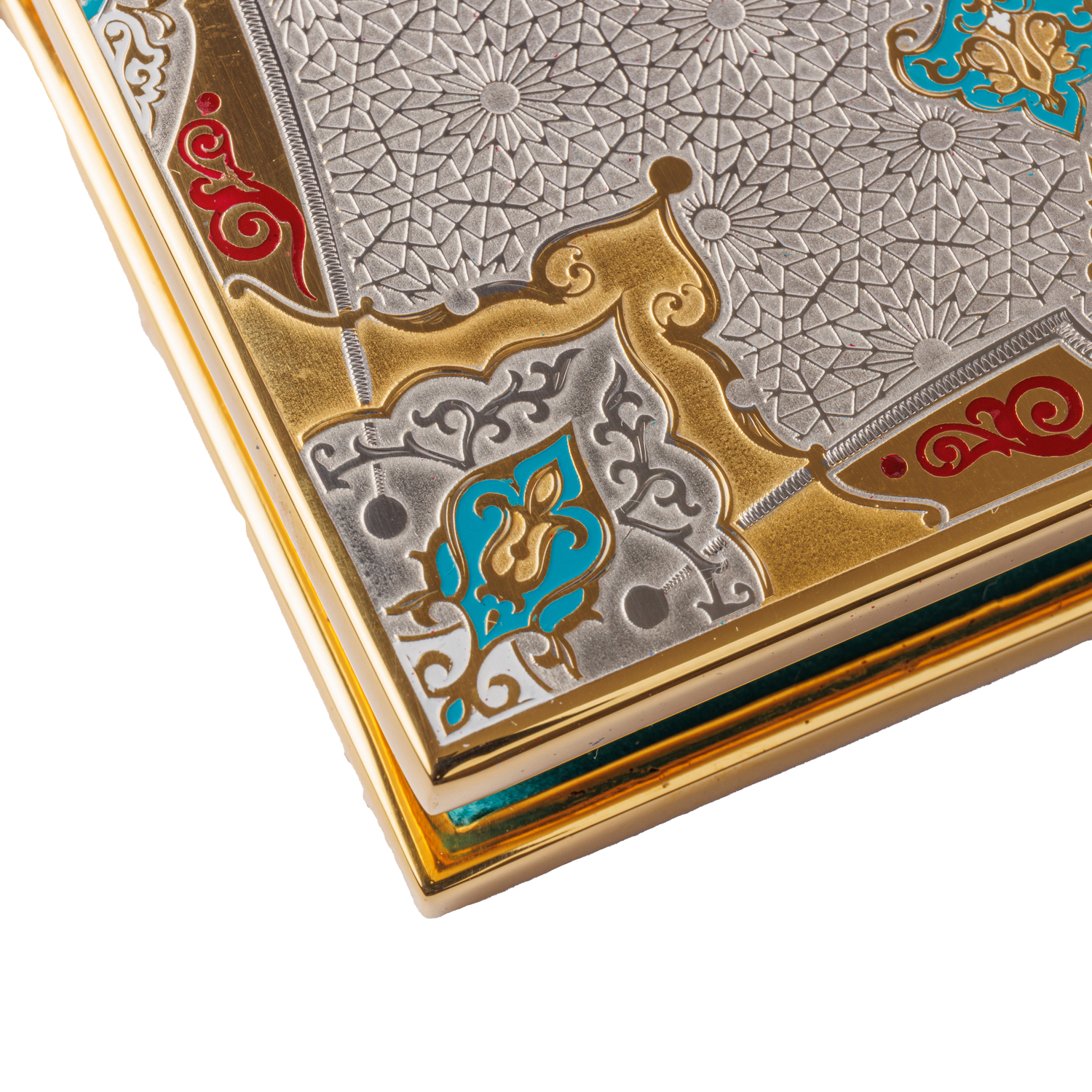Священная книга "Коран", M