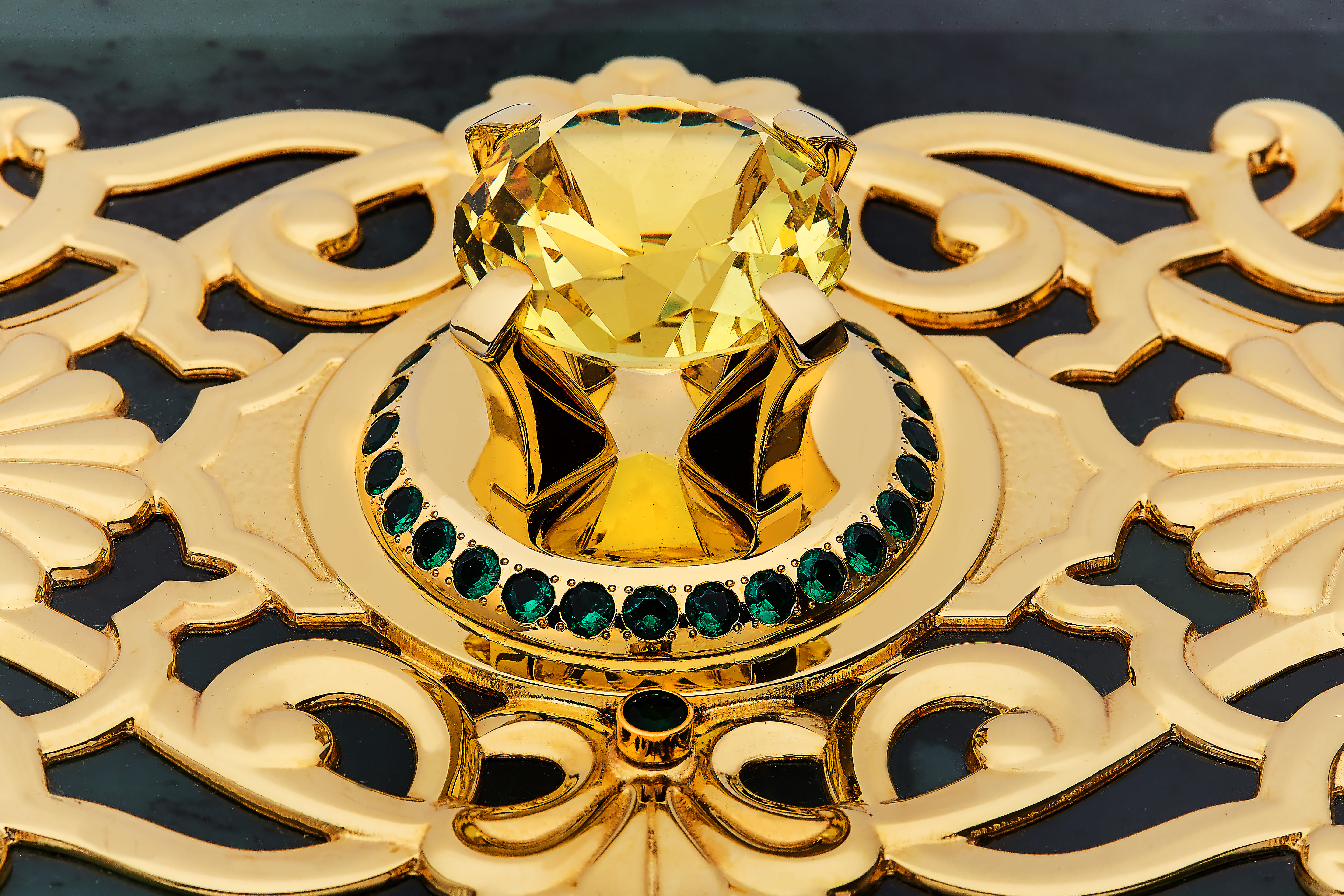 Шкатулка "Мелодия нефрита"